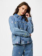 Ladda upp bild till gallerivisning, model_shot-front
