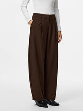 Ladda upp bild till gallerivisning, model_shot-front
