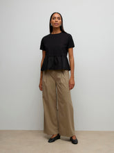 Ladda upp bild till gallerivisning, model_shot-front
