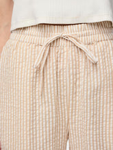 Ladda upp bild till gallerivisning, model_shot-detail
