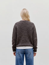Ladda upp bild till gallerivisning, model_shot-back
