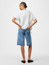 Ladda upp bild till gallerivisning, model_shot-back

