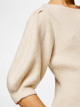 Ladda upp bild till gallerivisning, model_shot-creative
