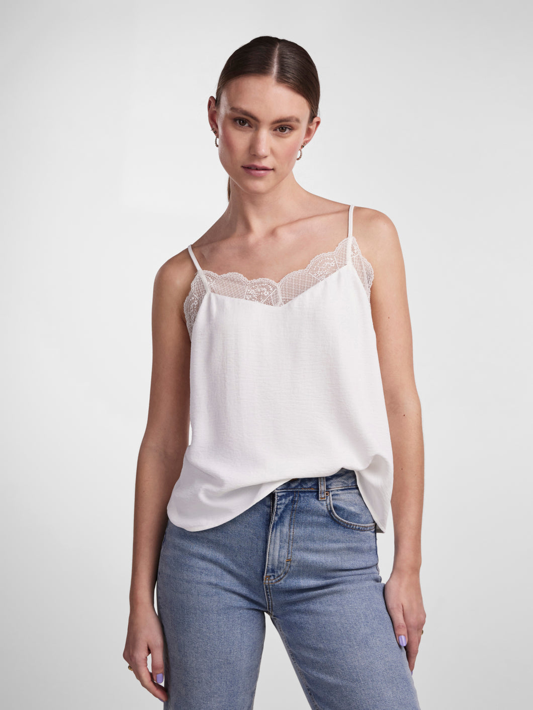 PCTIFFANY Singlet - Cloud Dancer